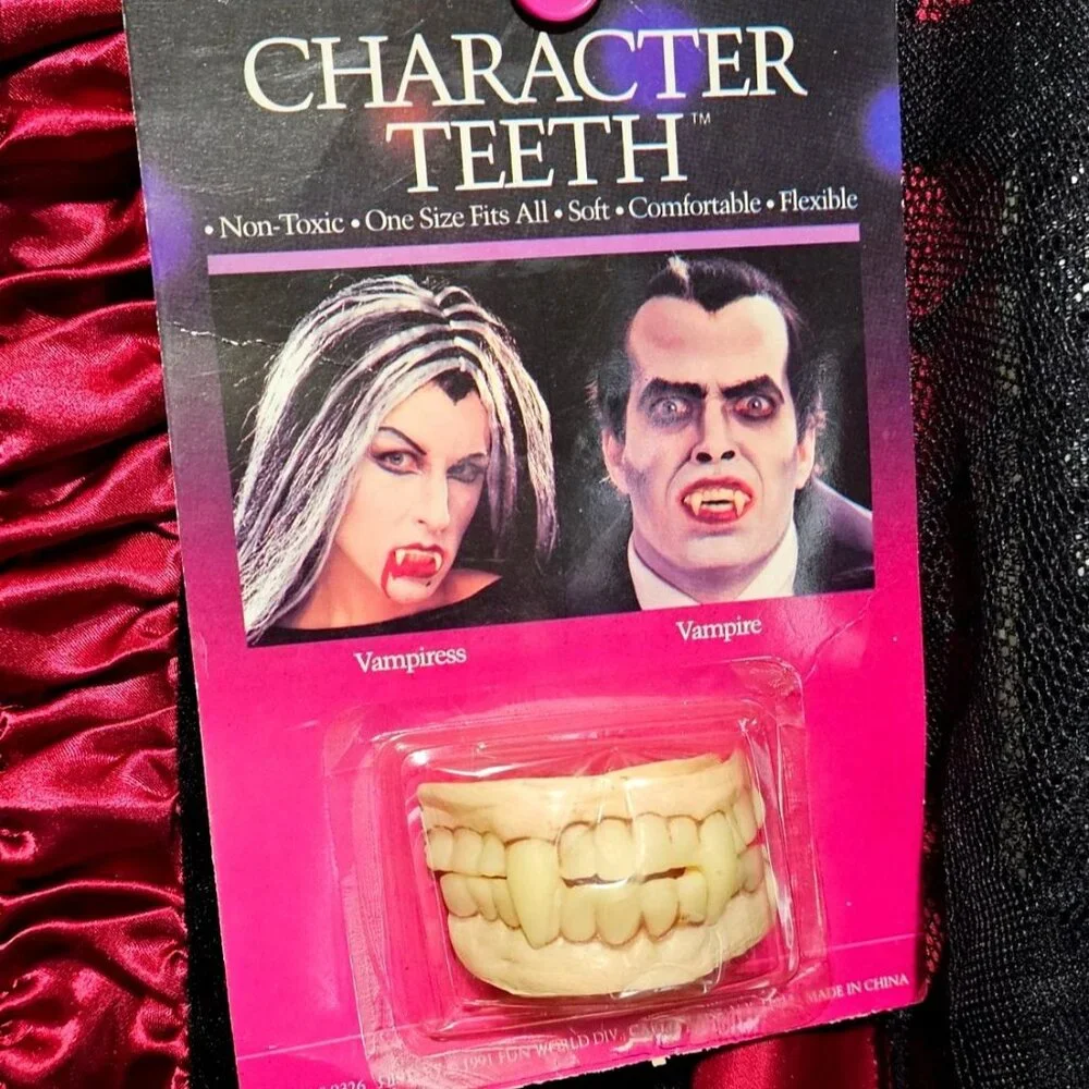 Vampire Costume Girls 10-12 Victorian Velvet Satin Dress Hooded Bat Cape Fangs - Picture 8 of 9